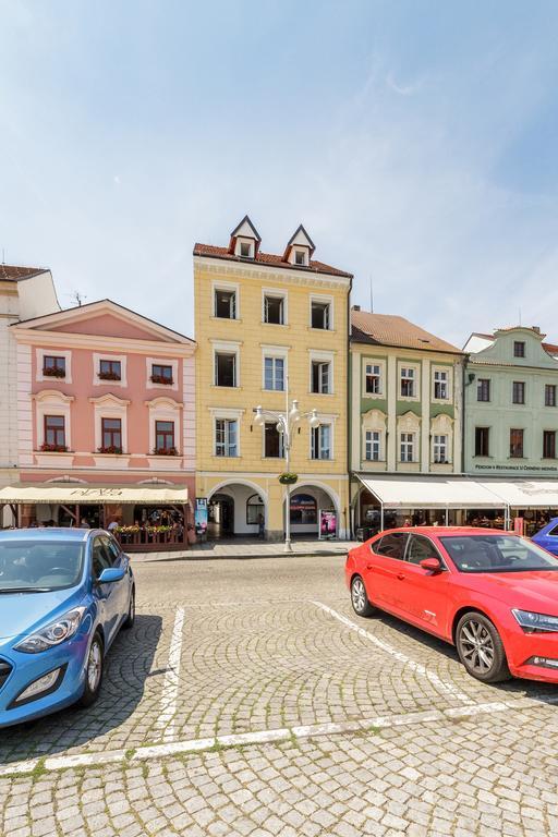 Homeawayhome Ceske Budejovice Ngoại thất bức ảnh